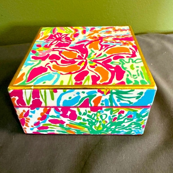 Lilly Pulitzer Lacquer Box -Spot Ya Print Small Size Box 4x4x2 Bright & Colorful - Picture 3 of 6